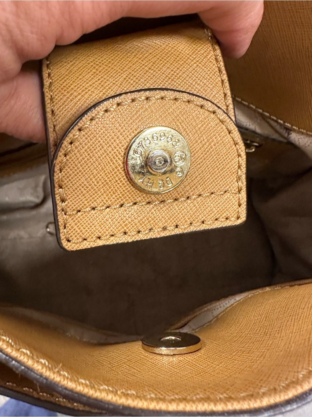 Michael Kors Hamilton East West Satchel Crossbody Bag Camel Saffiano Leather - Picture 9 of 11
